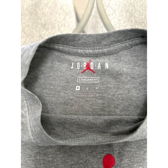 Air Jordan Gray Graphic T-Shirt Standard Fit Size M - Picture 3 of 7